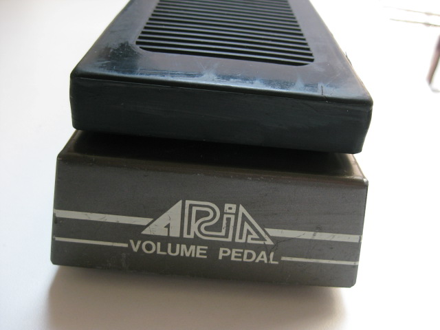 Aria VP-10 Volume Pedal - Click Image to Close